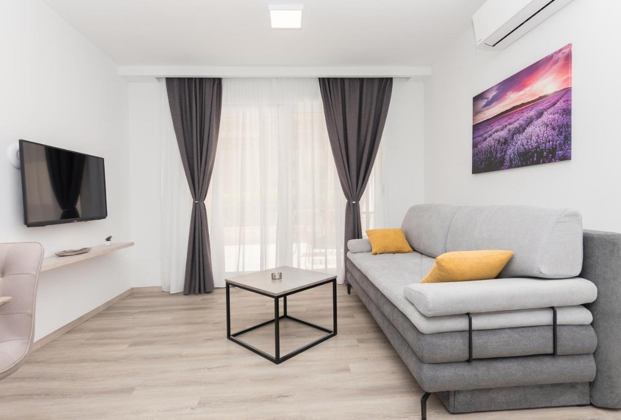 Apartments By The Sea Makarska - 19134 Exterior foto